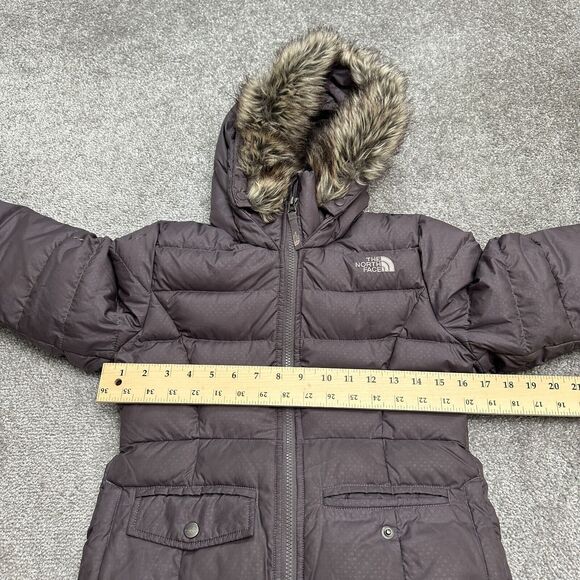 The North Face 550 Gotham 2.0 Down Puffer Jacket Girls Medium Purple Hoodie Fur - Picture 13 of 16